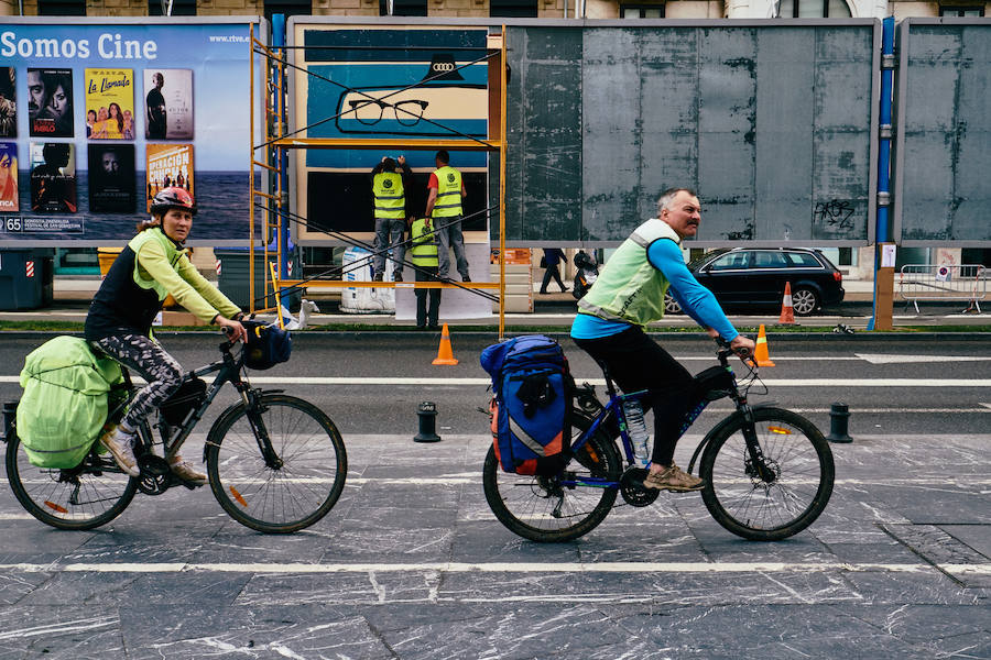 El exterior del Kursaal donostiarra está 'tomando forma' de cara al arranque el próximo viernes del Zinemalida.