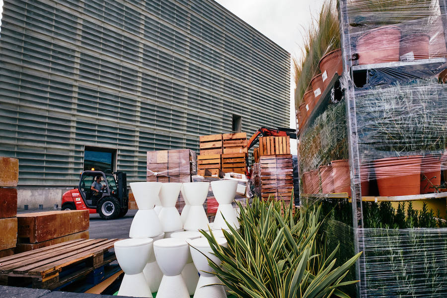 El exterior del Kursaal donostiarra está 'tomando forma' de cara al arranque el próximo viernes del Zinemalida.