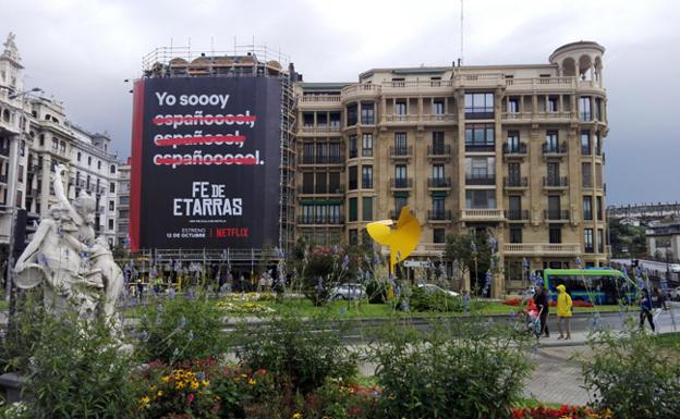 Denuncian ante la Fiscalía el cartel de la película 'Fe de etarras'