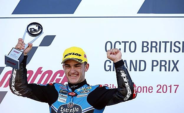 Arón Canet, tras su victoria en Silverstone.