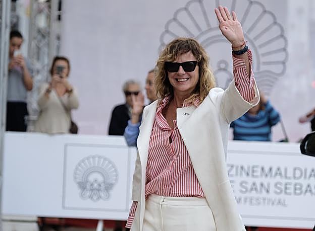 Wim Wenders llegó anoche. Hoy presenta la película inaugural con sus actores, con Alicia Vikander a la cabeza. 