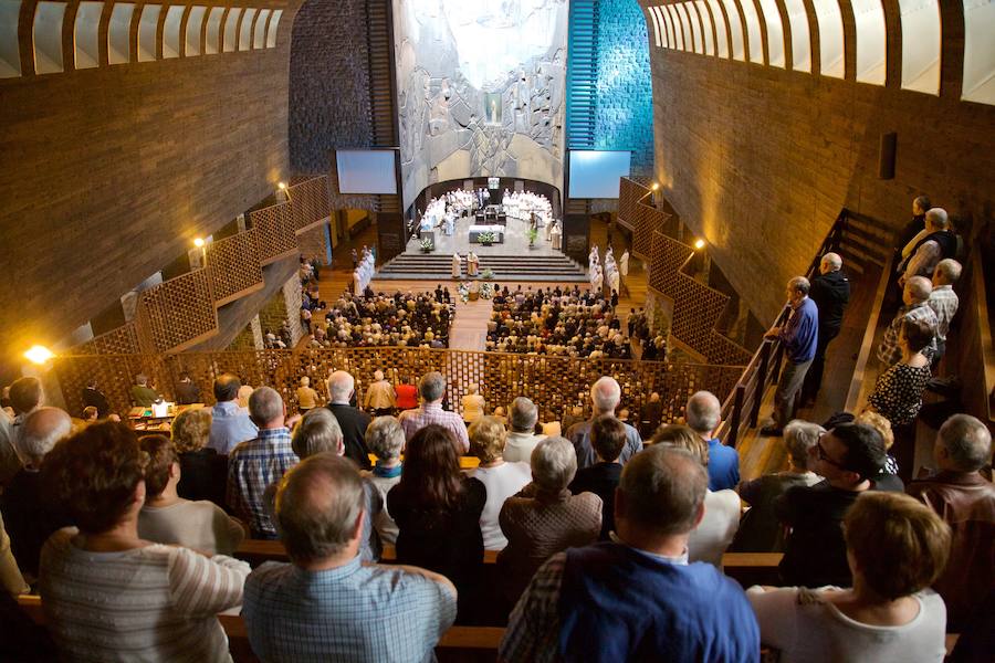 El Santuario de Arantzazu ha acogido este martes por la tarde el último adiós al fraile franciscano Iñaki Beristain, fallecido el lunes a consecuencia de un cáncer.