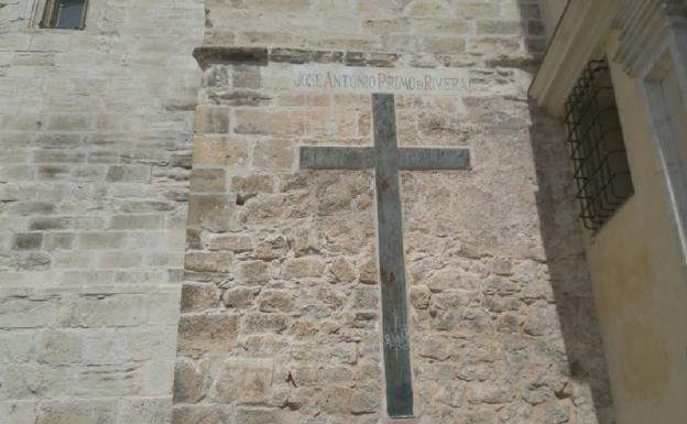 Retirará los símbolos franquistas de la catedral de Cuenca.