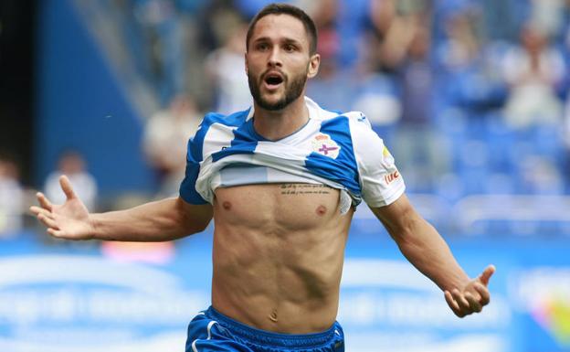 El delantero deportivista Florin Andone.