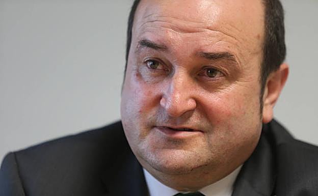 Ortuzar afirma que Cataluña «es una nación que tiene derecho a decidir su futuro»