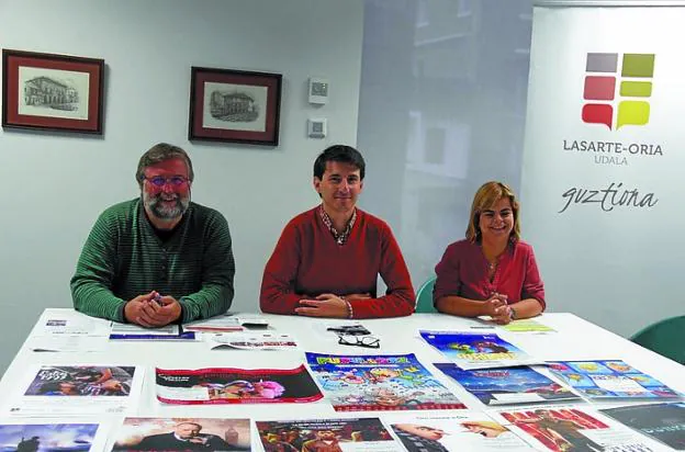 Ugarte, Zaballos e Iglesias en la presentación cultural. 