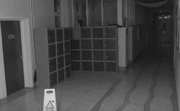 El vídeo del 'fantasma' en un colegio que aterroriza a las redes