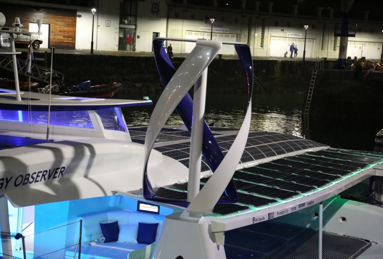 Un buque de hidrógeno recala en Donostia dentro de su gira mundial