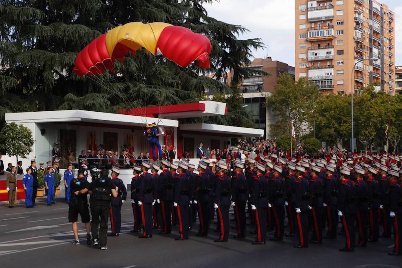 Más de 3.900 militares, acompañados por guardias civiles y policías nacionales, recorrerán el paseo de la Castellana de Madrid en el desfile del 12 de octubre