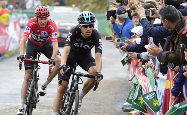 Mikel Nieve en una etapa de La Vuelta
