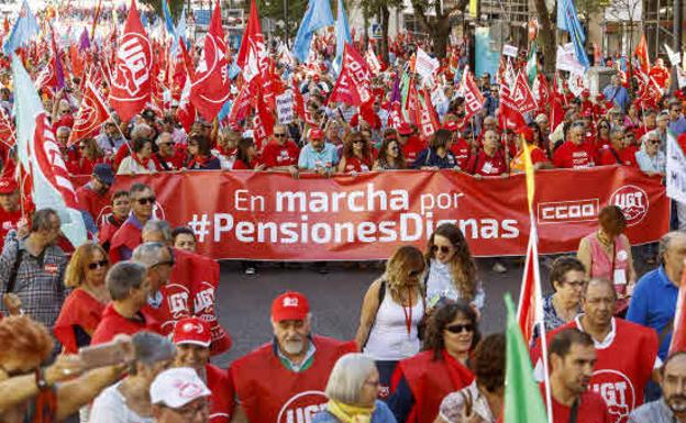 Manifestación en Madrid en defensa de unas pensiones dignas. 