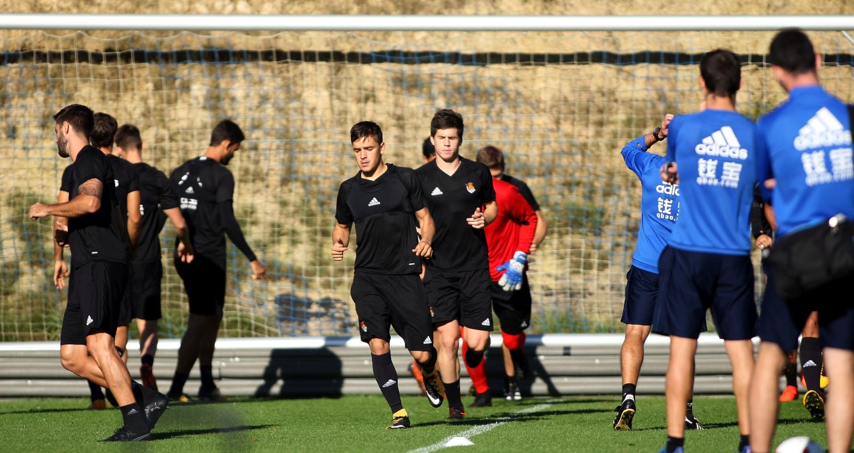 Los jugadores de la Real Sociedad se han ejercitado en Zubieta para preparar el encuentro de Copa ante el Lleida