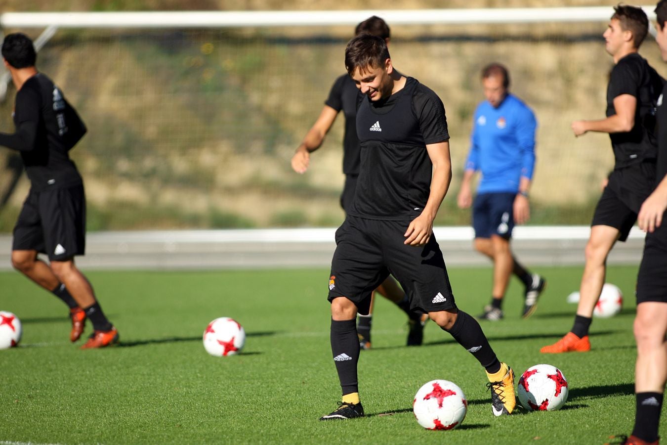 Los jugadores de la Real Sociedad se han ejercitado en Zubieta para preparar el encuentro de Copa ante el Lleida