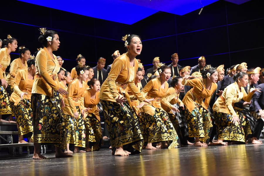 Este ‘concurso de concursos’, en el que han competido las corales ganadoras el año pasado en los mejores certámenes europeos, ha abierto este miércoles el certamen coral de Tolosa