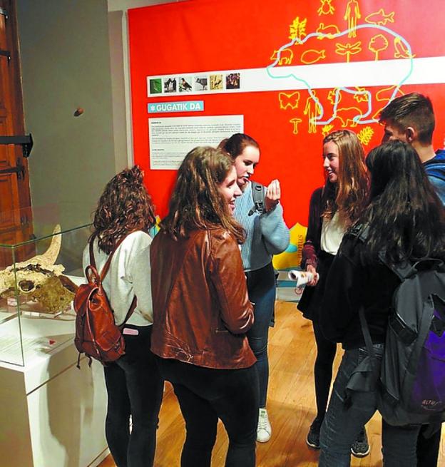 Alumnos de Hernani en Laboratorium Museoa.