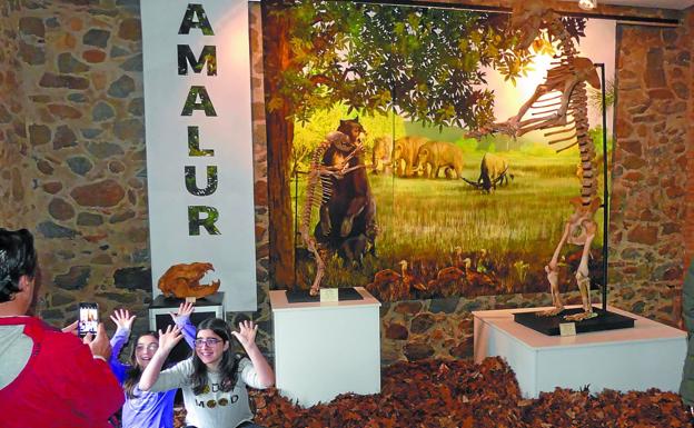 Monográfico. La colección 'Amalur', del elgoibarrés Javier Vargas, se convirtió esta semana en uno de los atractivos principales. 