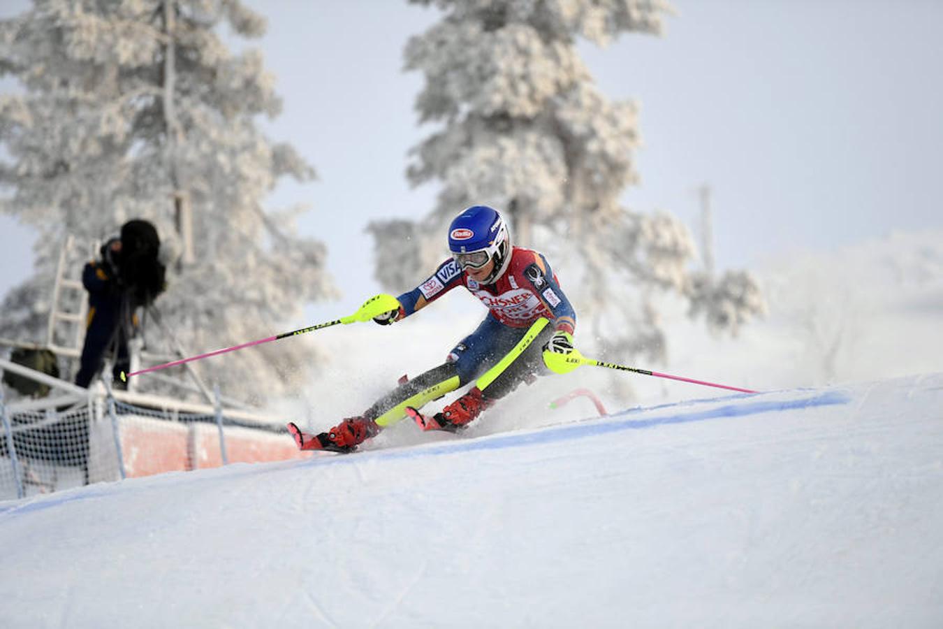 Este sábado se ha celebrado la primera carrera de slalom femenino de la temporada de la Copa del Mundo de esquí FIS en Levi, Finlandia.