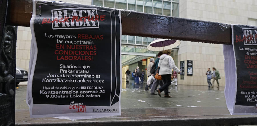 Decenas de establecimientos donostiarras presentan ofertas con motivo del 'Black Friday'