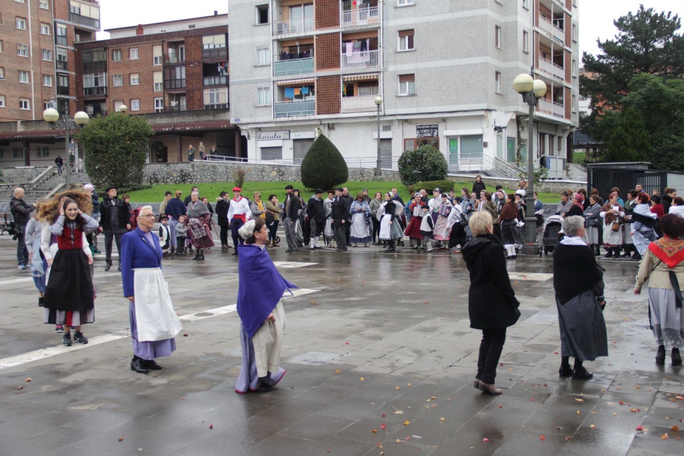 La Euskal Jaia de Lasarte-Oria desafía a la lluvia