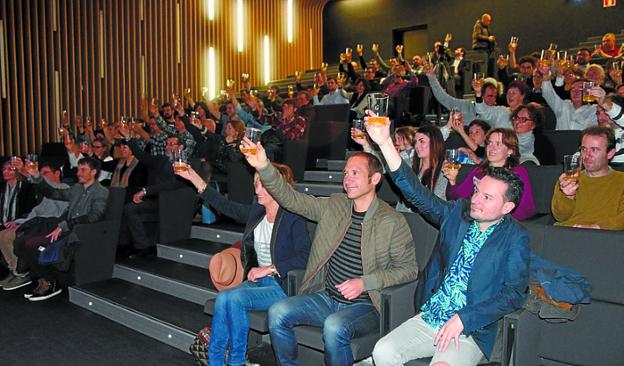 Las instalaciones de Orona Ideo acogieron ayer el primer Concurso de Sidra Internacional y su acto de entrega de premios.
