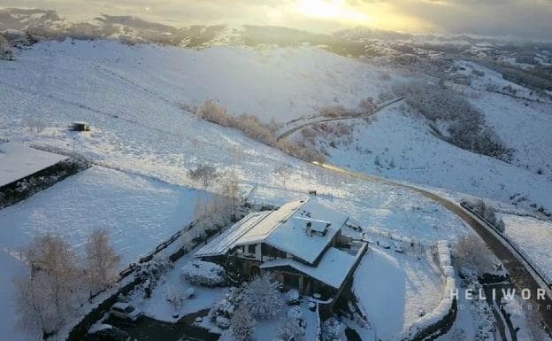 La nieve en Igeldo, a vista de dron Una estampa para enmarcar