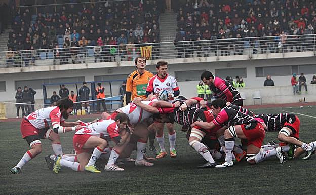 Buen ambiente en Altamira para asistir al primer derbi de la temporada.