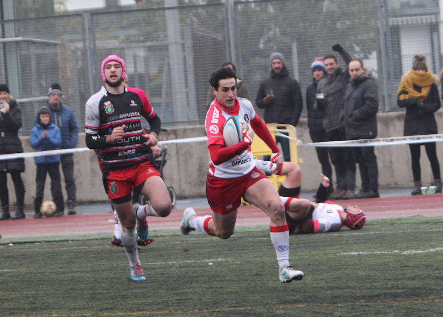 El Ampo Ordizia de rugby se ha impuesto al Hernani 52 - 12 este domingo en su campo.