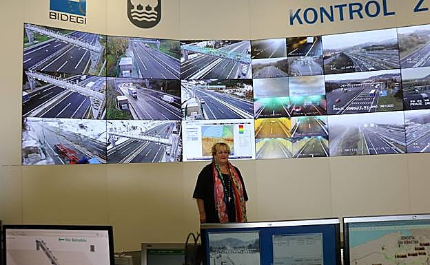 La diputada Aintzane Oiarbide ha informado sobre las últimas novedades del sistema AT