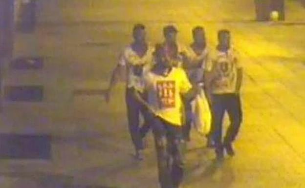 Tres amigos de 'la manada' declaran por el vídeo de una supuesta agresión sexual en Córdoba