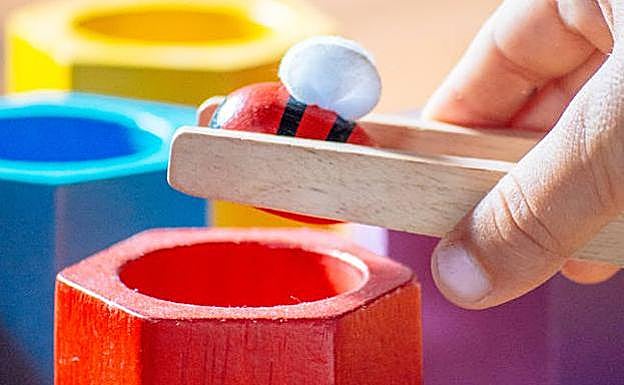 Imagen principal - Los juguetes educativos que no verás en la televisión