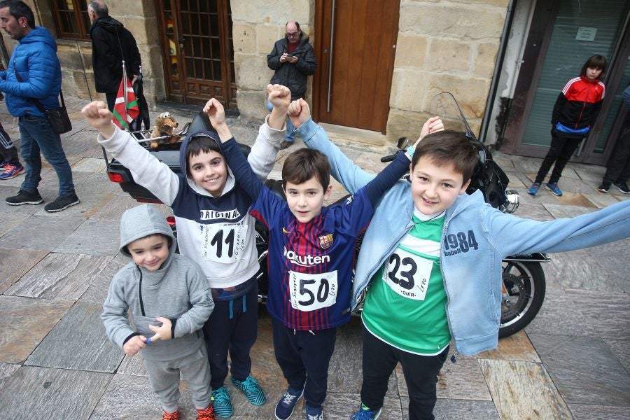 Los más pequeños se han sumado a esta sana tradición de terminar el año con una carrerita. 