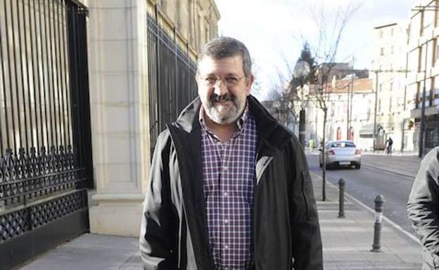Aitor Tellería. Colaborador de De Miguel, alto cargo del PNV y responsable de una empersa en Miñano. Se enfrenta a una pena de 32 años.