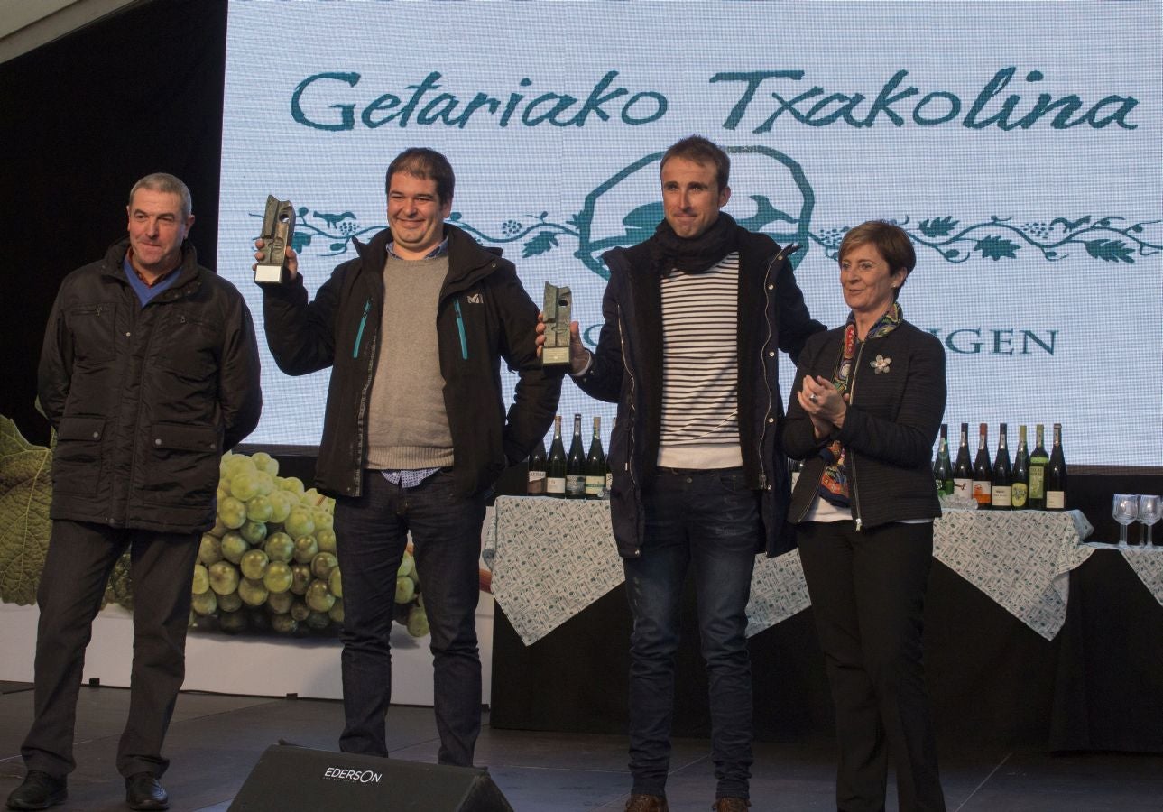 Getaria ha acogido la presentación y degustación de la nueva cosecha