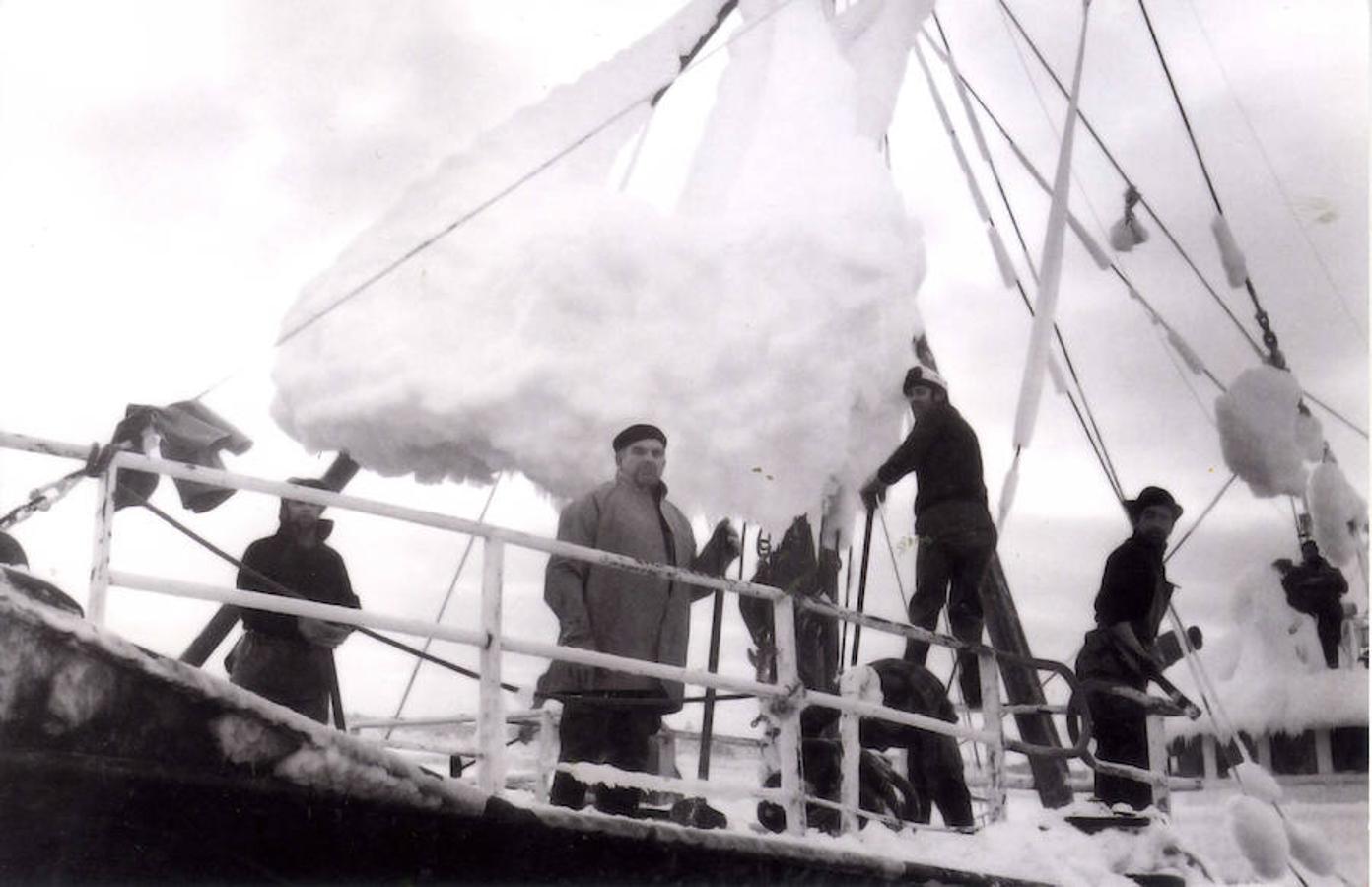 Algunos patrones y pescadores disponian de cámaras en Super 8, a veces compradas en la misma Canadá, con las que recogían detalles de su trabajo. 