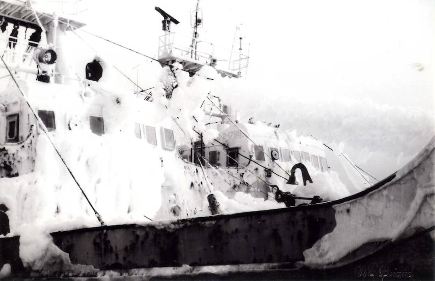 Algunos patrones y pescadores disponian de cámaras en Super 8, a veces compradas en la misma Canadá, con las que recogían detalles de su trabajo. 