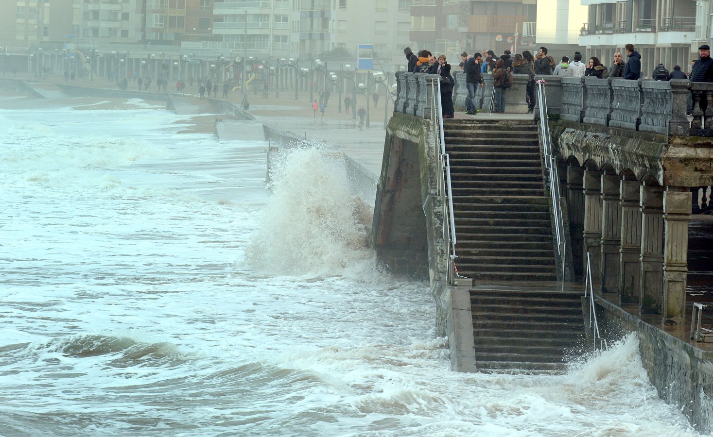 San Sebastián, Zarautz y Zumaia son las localidades en las más se han hecho visibles las consecuencias del temporal