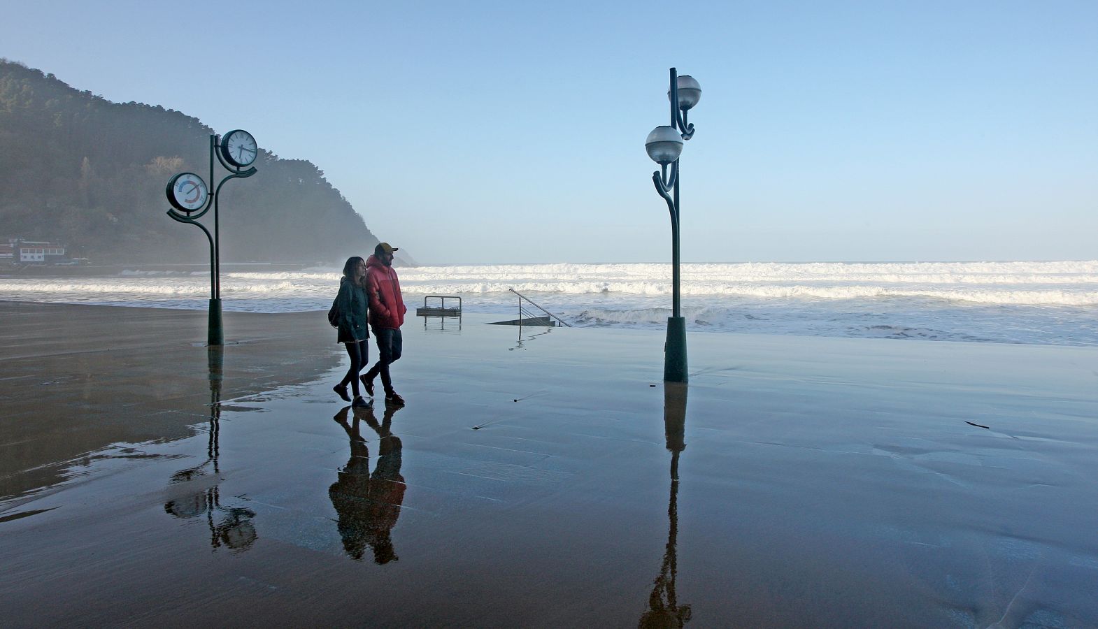 San Sebastián, Zarautz y Zumaia son las localidades en las más se han hecho visibles las consecuencias del temporal