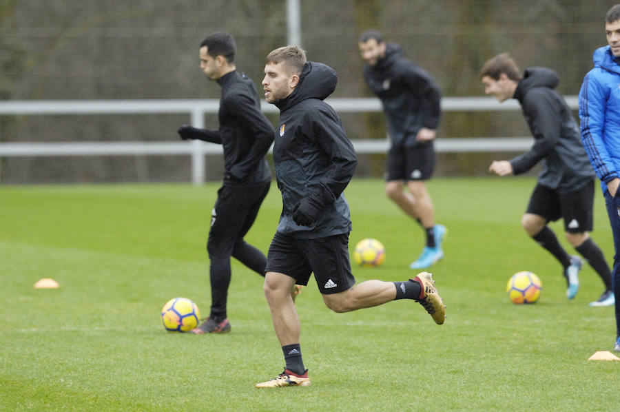 La Real ha efectuado este viernes por la mañana en Zubieta su penúltimo entrenamiento antes de enfrentarse al Celta. Mañana la plantilla se ejercitará a la misma hora y en el mismo escenario. 