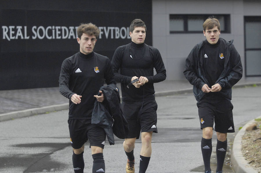 La Real ha efectuado este viernes por la mañana en Zubieta su penúltimo entrenamiento antes de enfrentarse al Celta. Mañana la plantilla se ejercitará a la misma hora y en el mismo escenario. 