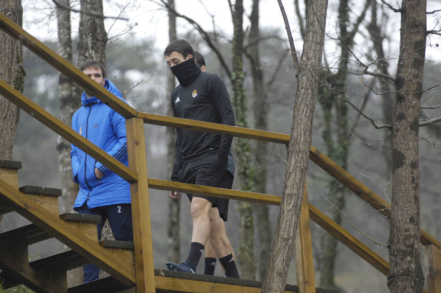 La Real ha efectuado este viernes por la mañana en Zubieta su penúltimo entrenamiento antes de enfrentarse al Celta. Mañana la plantilla se ejercitará a la misma hora y en el mismo escenario. 