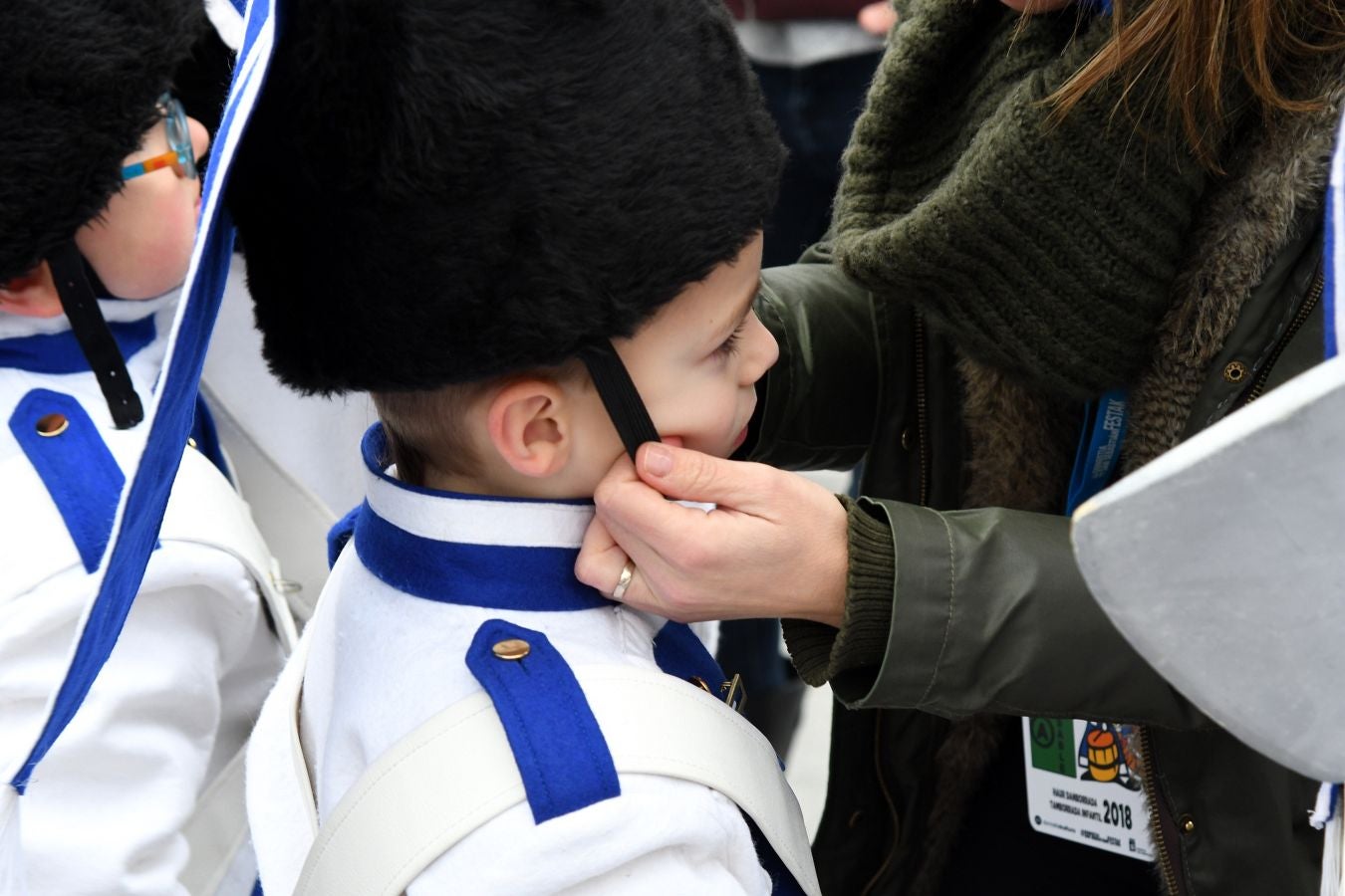 Casi 5.000 niños han desfilado por el centro de San Sebastián al son de la música de Sarriegui