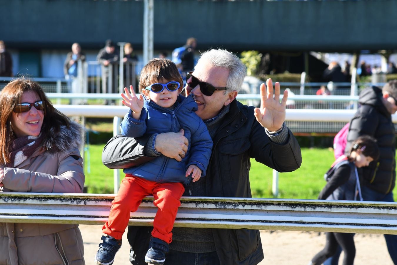 El bahrení de origen etíope Aweke Ayalew y la keniana Daisy Jepkemei se han impuesto en la 63 edición del cross de San Sebastián, disputado en el Hipódromo en un circuito lleno de barro que ha favorecido el espectáculo.