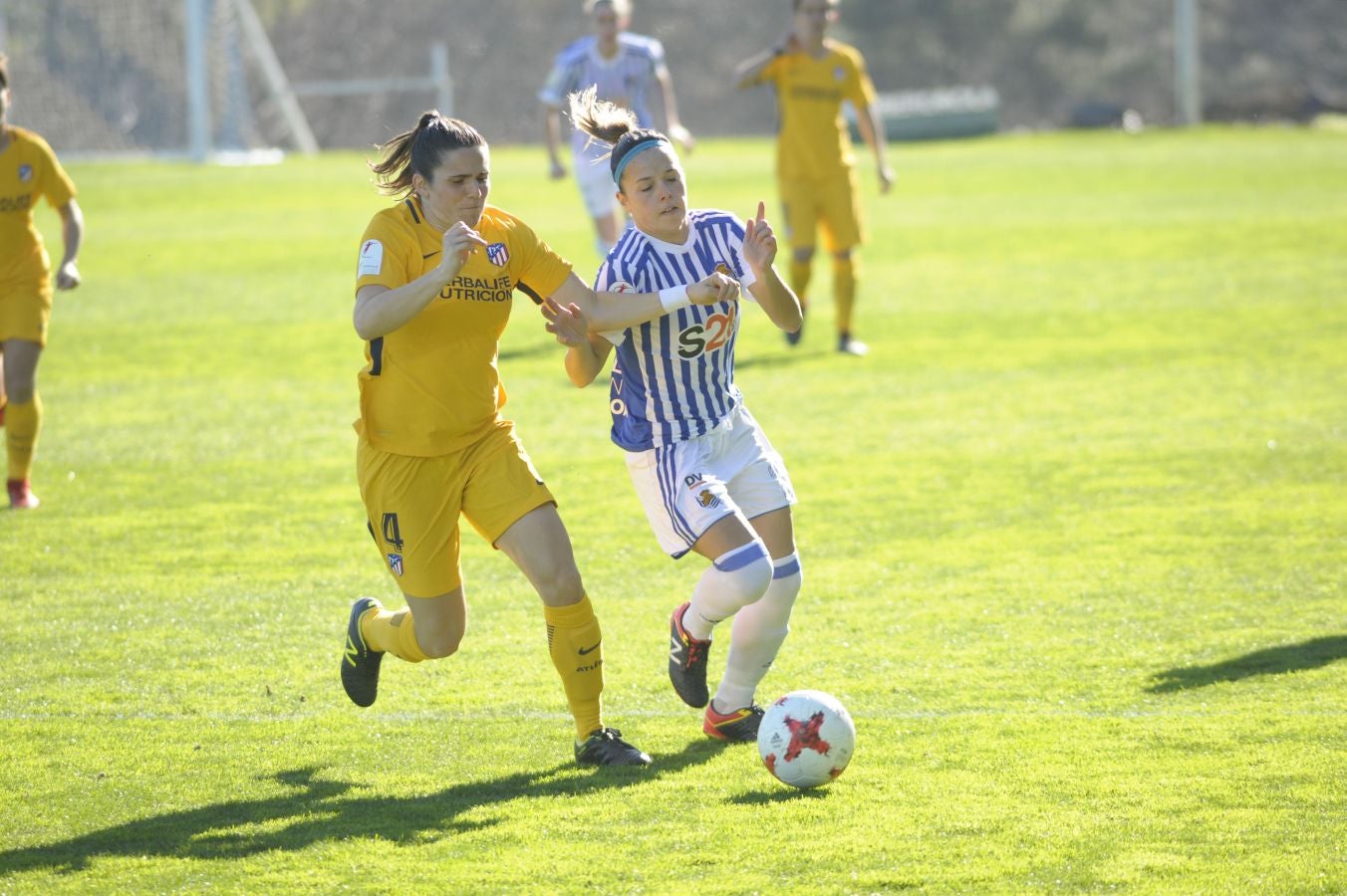 La Real Sociedad femenina ha logrado en Zubieta un valioso punto con sabor a victoria ante el campeón de Liga yl colíderen la actual, el Atlético de Madrid.