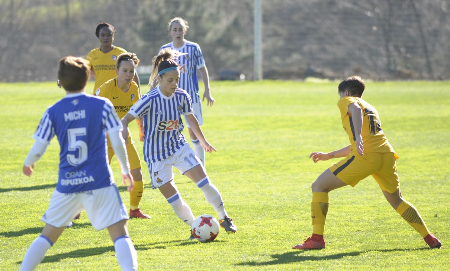 La Real Sociedad femenina ha logrado en Zubieta un valioso punto con sabor a victoria ante el campeón de Liga yl colíderen la actual, el Atlético de Madrid.