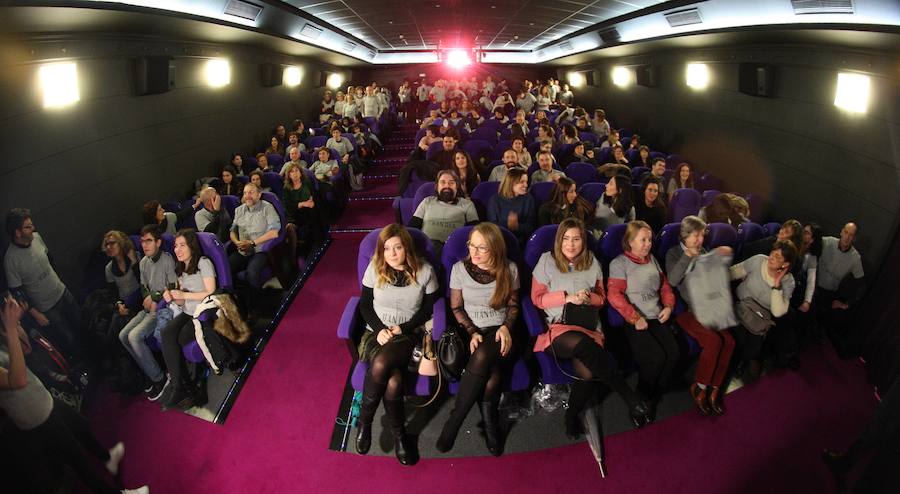 Ambiente en los cines Príncipe durante la gala. 