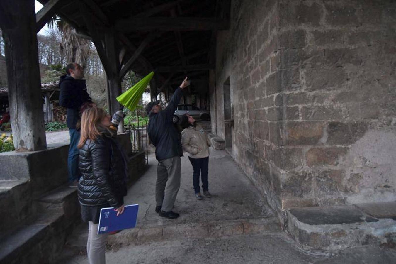 Altzo recibe emocionado la lluvia de premios. En marzo abre una oficina de turismo basada en el gigante
