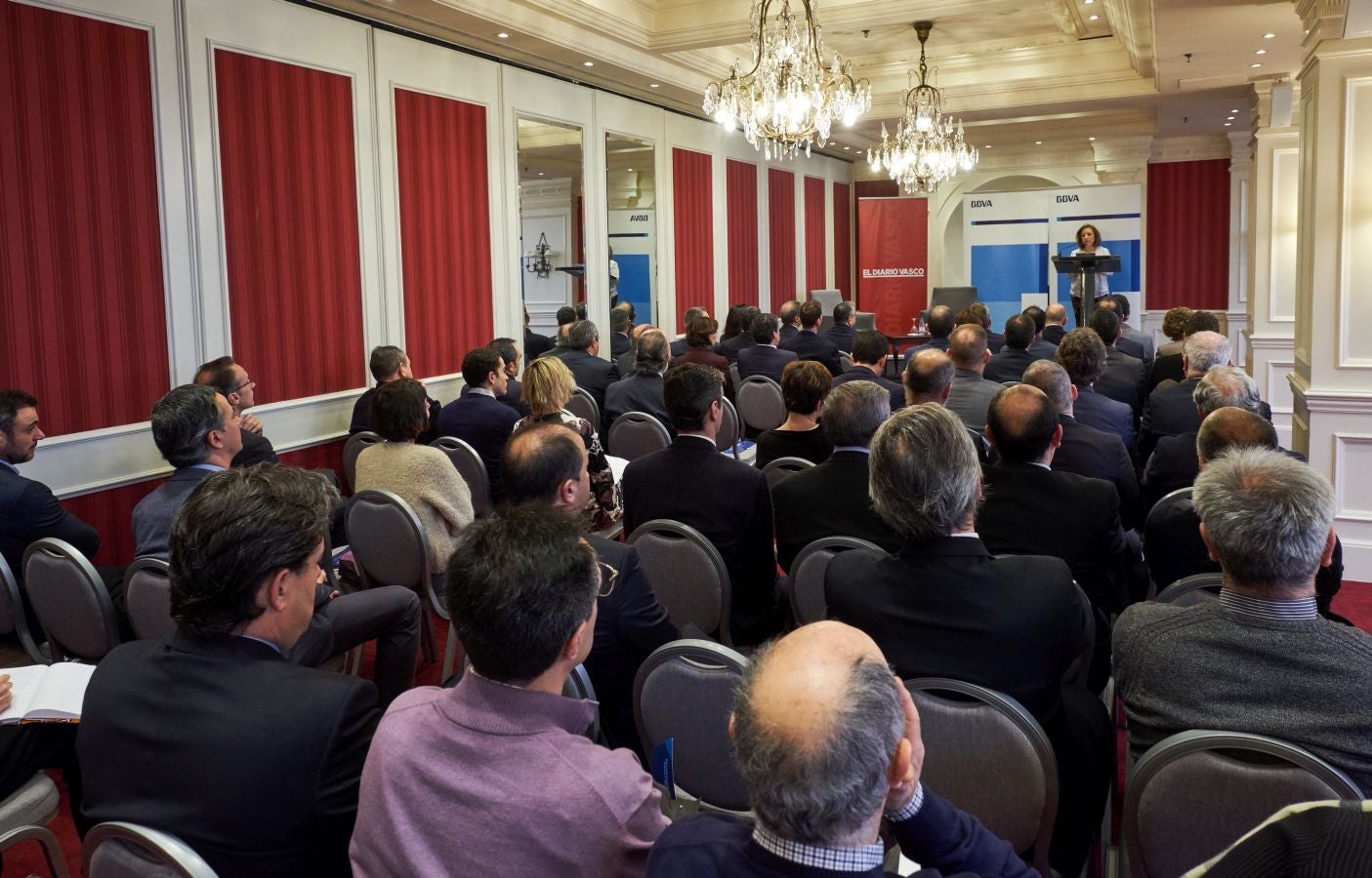 Marisa Poncela, Secretaria de Estado de Comercio, ha disertado sobre el tema 'Internacionalización y apertura de la economía vasca' en un acto organizado por EL DIARIO VASCO y el BBVA en el hotel Londres de Donostia