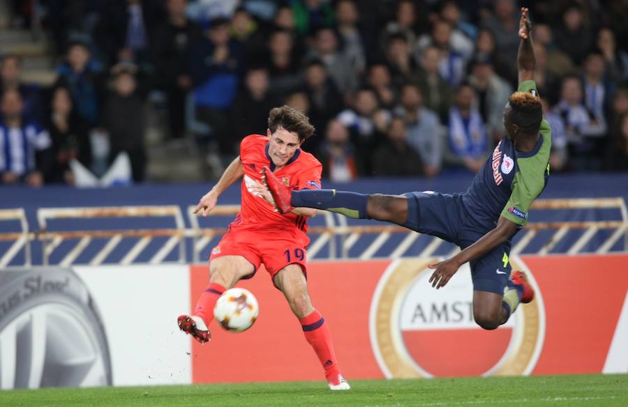 El partido entre la Real Sociedad y el Salzburgo en Anoeta, en imágenes