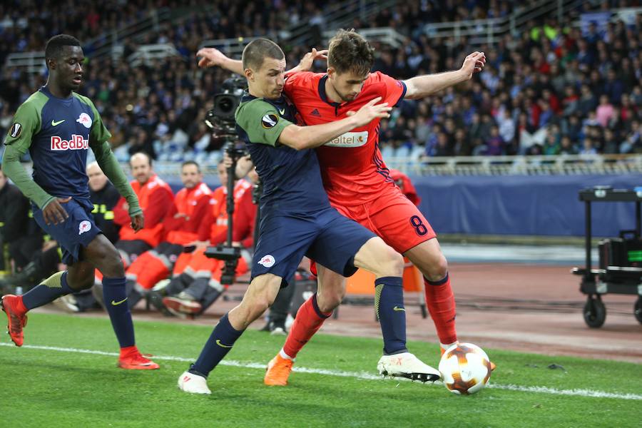 El partido entre la Real Sociedad y el Salzburgo en Anoeta, en imágenes