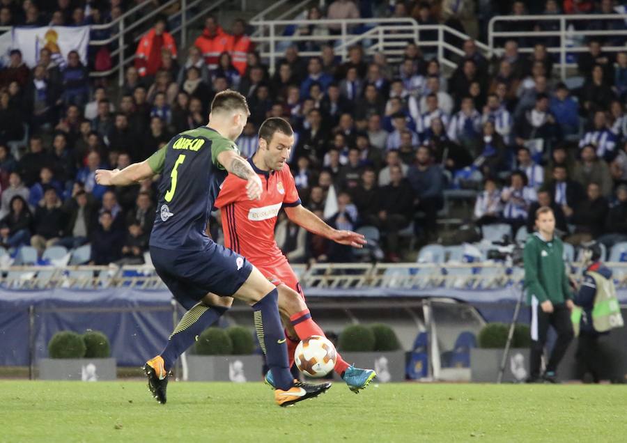 El partido entre la Real Sociedad y el Salzburgo en Anoeta, en imágenes
